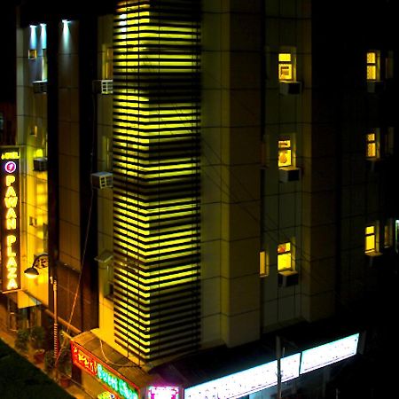 Hotel Pawan Plaza Near Sir Ganga Ram Hospital Delhi  Exterior foto