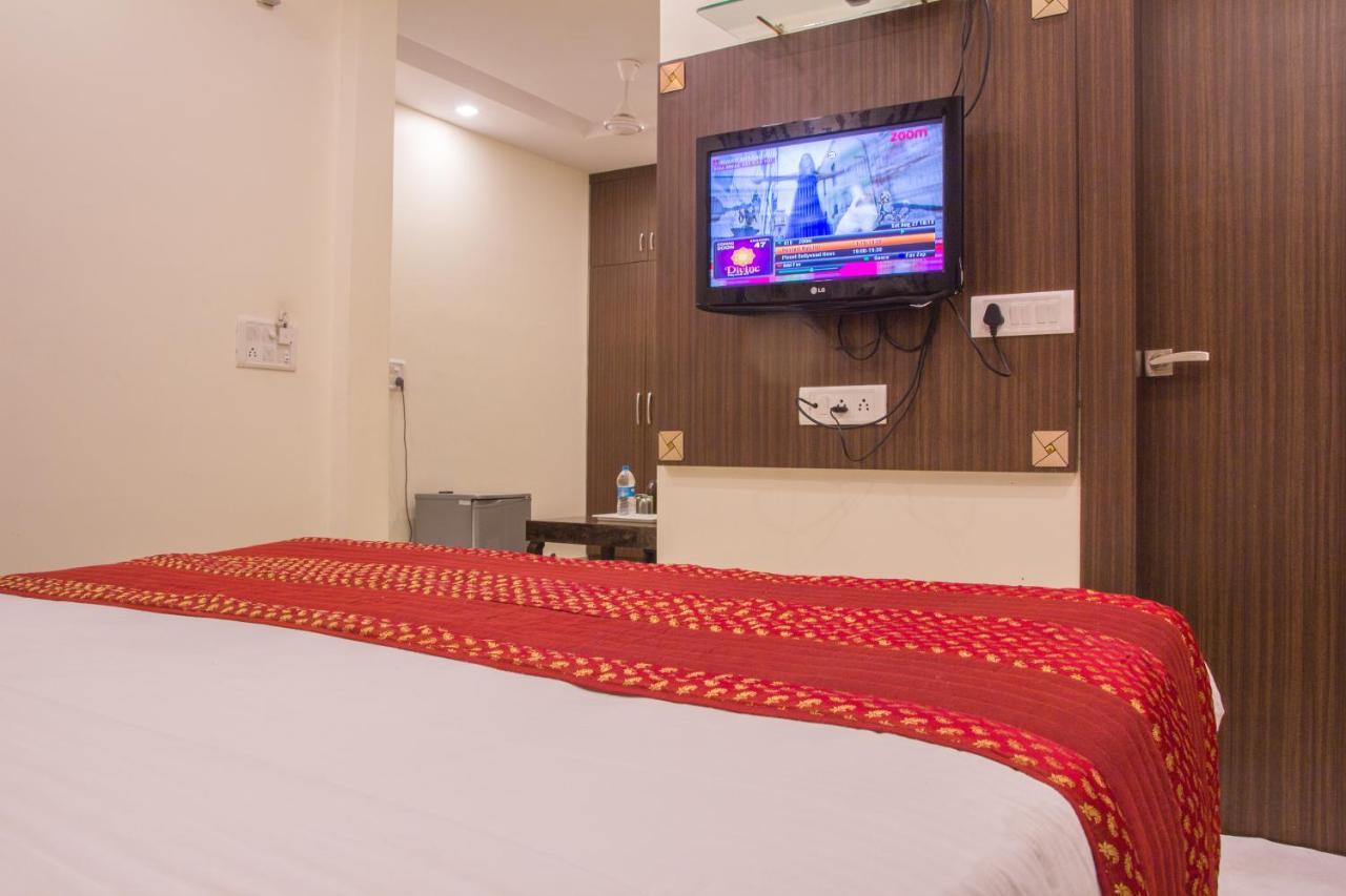 Hotel Pawan Plaza Near Sir Ganga Ram Hospital Delhi  Exterior foto