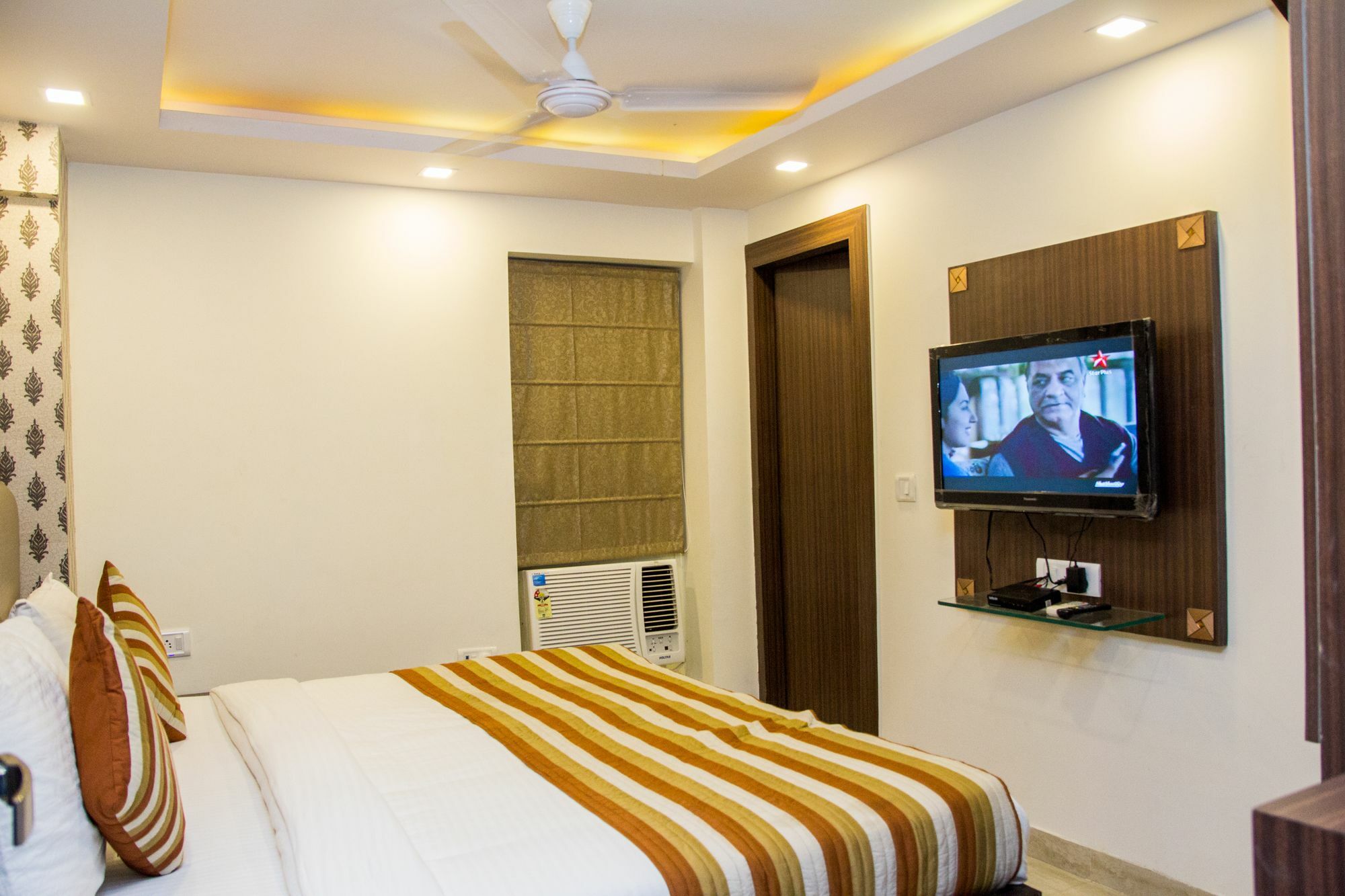 Hotel Pawan Plaza Near Sir Ganga Ram Hospital Delhi  Exterior foto